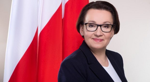 Obecnie jest 16 dodatków dla nauczycieli - powiedziała szefowa MEN (Anna Zalewska, fot. men.gov.pl) Anna Zalewska: Nauczyciele zasługują na właściwe wynagrodzenia