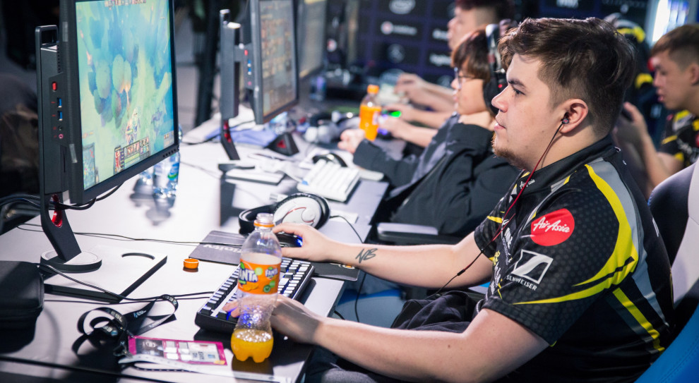 E-sport to hobby, które zamienia się więc w wielki biznes (Fot. Adela Sznajder/ESL/materiały prasowe) E-sport tworzy nowe zawody i potrzebuje menedżerów