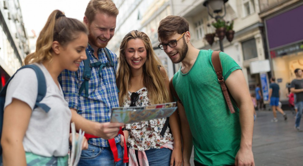 66 proc. pracodawców przechowuje dokumenty aplikacyjne kandydatów w systemie rekrutacyjnym, a prawie połowa (49 proc.) w dedykowanej skrzynce e-mai (fot. ShutterStock) Jedno CV, kilka rekrutacji a RODO
