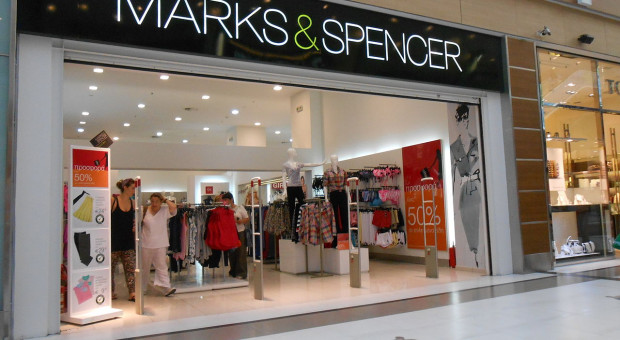 Jak informuje portal BBC.com ze 100 sklepów zamknięto już 21, a M&S podał listę kolejnych 14 punktów (Fot. GianniM/Wikimedia, lic. CC BY-SA 3.0) Marks and Spencer zamknie 100 sklepów