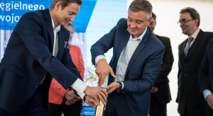 Wmurowanie kamienia węgielnego pod inwestycję firmy BSH Sprzęt Gospodarstwa Domowego (fot. Witold Ancerowicz / UMŁ) W Łodzi powstanie Centrum Badawczo-Rozwojowe BSH za 80 mln zł