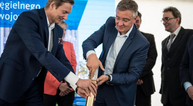 Wmurowanie kamienia węgielnego pod inwestycję firmy BSH Sprzęt Gospodarstwa Domowego (fot. Witold Ancerowicz / UMŁ) W Łodzi powstanie Centrum Badawczo-Rozwojowe BSH za 80 mln zł