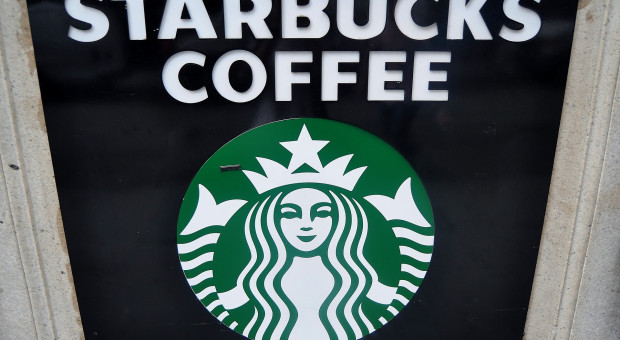 Przeszkolenie pracowników sieci Starbucks było reakcją władz firmy na rasistowski incydent w jednej z kawiarni (fot.pixabay) Pracownicy Starbucks przeszli "antyrasistowskie szkolenie"