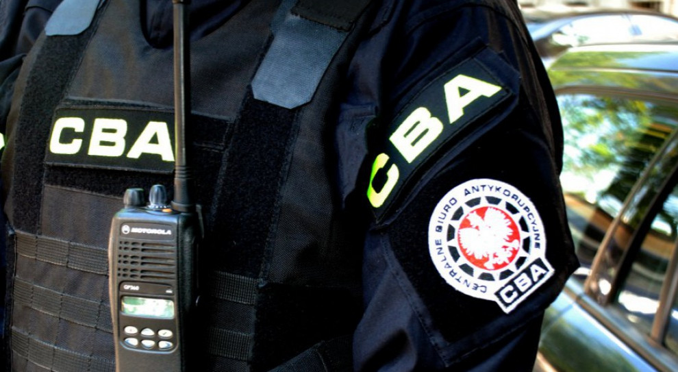 Osobom zatrzymanym przez CBA zarzuca się m.in. przestępstwo płatnej protekcji i prania pieniędzy. (Fot.: cba.gov.pl) Prokuratura postawiła zarzuty osobom zatrzymanym przez CBA