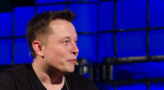 Pracownicy Tesli skarżą się na warunki (Fot. Flickr/Heisenberg Media) Tesla oskarżona o naruszanie praw pracowników