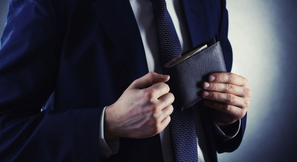 Pełen koszt zaraportowanych odpraw dla członków zarządu w przejętym pośrednio przez skarb państwa Pekao wyniósł 5,37 mln zł. (Fot. Shutterstock) Zarobki w banku. Kto w zarządach i radach nadzorczych banków zarabiał najwięcej?