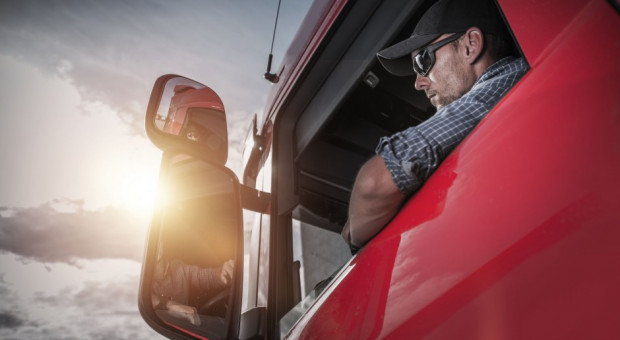Argumenty obrony firm transportowych zderzają się z argumentami obrony kierowców (fot.shutterstock) Unijny kompromis ws. delegowania pracowników kością niezgody przewoźników i związkowców