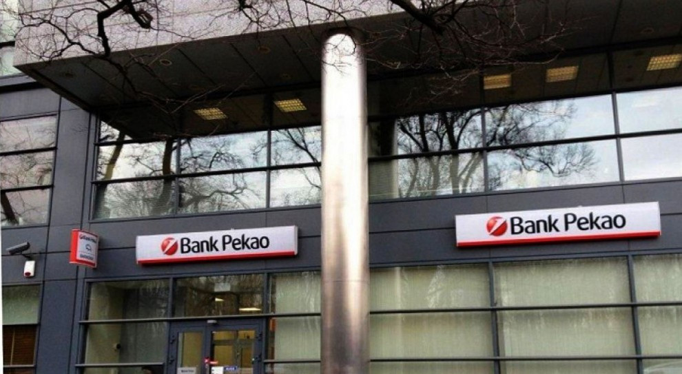 - Fuzje i przejęcia to procesy trudne - komentuje Paweł Gniazdowski, country manager Lee Hecht Harrison DBM Polska. (fot.media.pekao.com.pl) "Czarny protest" w Banku Pekao wyznaczy nowy trend?