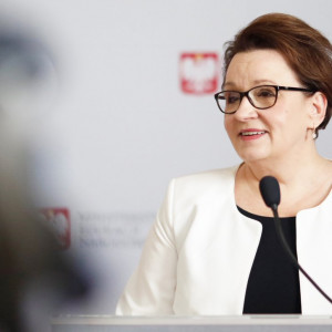 MEN zachęca firmy do angażowania się w życie szkół: To inwestycja w przyszłe kadry