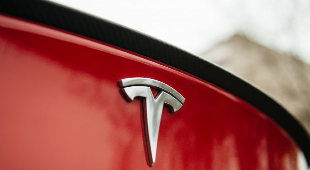 Tesla osiągnęła tygodniowy cel produkcyjny dla samochodu elektrycznego Model 3. Fot. Hadrian / Shutterstock.com Tesla osiągnęła tygodniowy cel produkcyjny dla samochodu Model 3