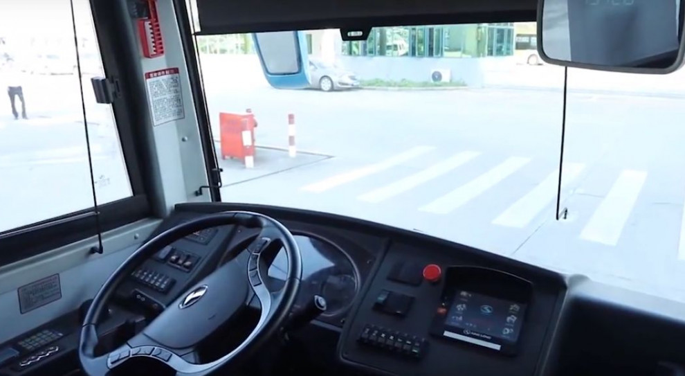 W przyszłym roku na drogi Japonii wyjadą autonomiczne autobusy od chińskiej firmy Baidu. Fot. YouTube W przyszłym roku na drogi Japonii wyjadą autonomiczne autobusy Baidu