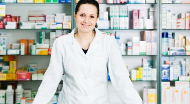 Kobiety stanowią zdecydowaną część załogi aptek. (fot.shutterstock.com) GUS podał najnowsze dane o aptekarzach. W tym zawodzie królują kobiety