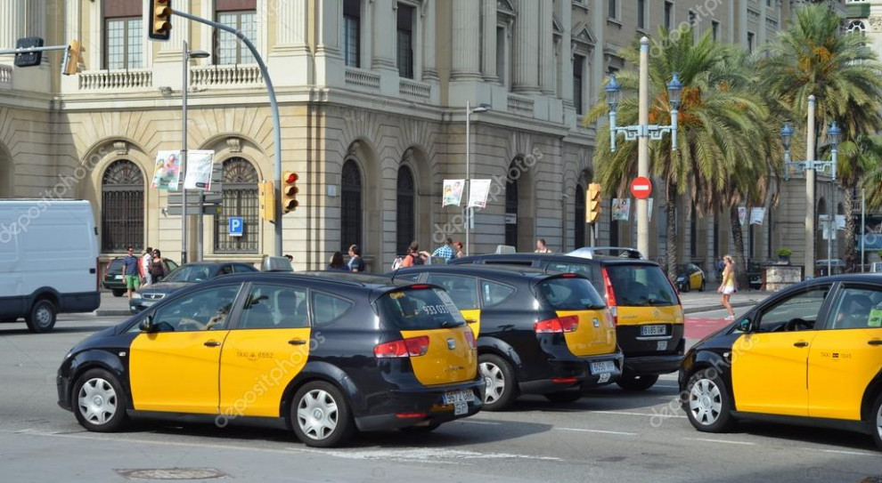 Strajkujący w kilkudziesięciu miastach Hiszpanii taksówkarze zagrozili we wtorek, że przedłużą protest do września. (fot.stock) Hiszpania. Taksówkarze grożą przedłużeniem strajku do września