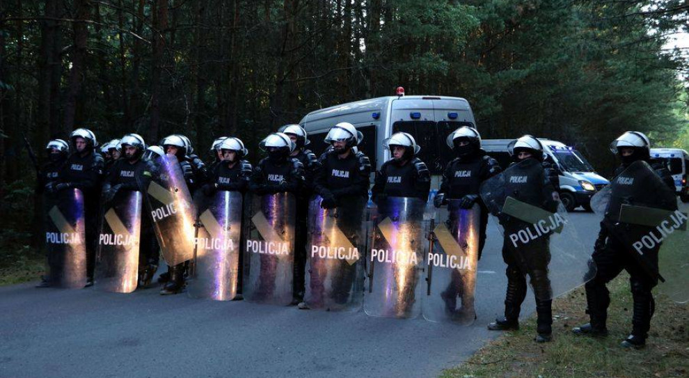 Policja zatrzymała już ponad 10 osób związanych z handlem dopalaczami. (fot.Facebook/Polska Policja) Minister Brudziński o pracy policjantów: będziemy bezwzględni