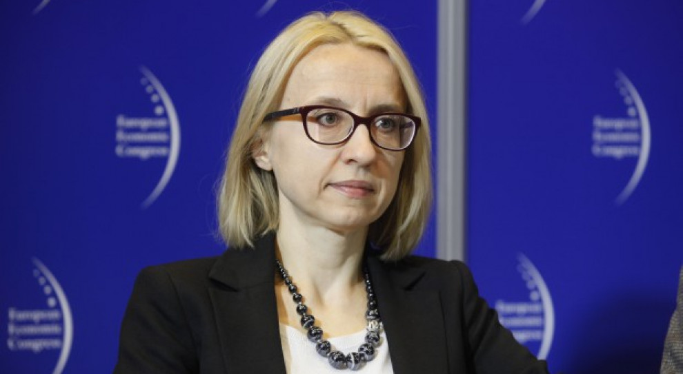"Sytuacja na rynku pracy jest obecnie wyjątkowa. Istotne jest jednak, że tempo spadku stopy bezrobocia wyraźnie wyhamowuje" - uważa szefowa resortu finansów. Fot. PTWP Teresa Czerwińska: Czas spektakularnego spadku bezrobocia powoli się kończy