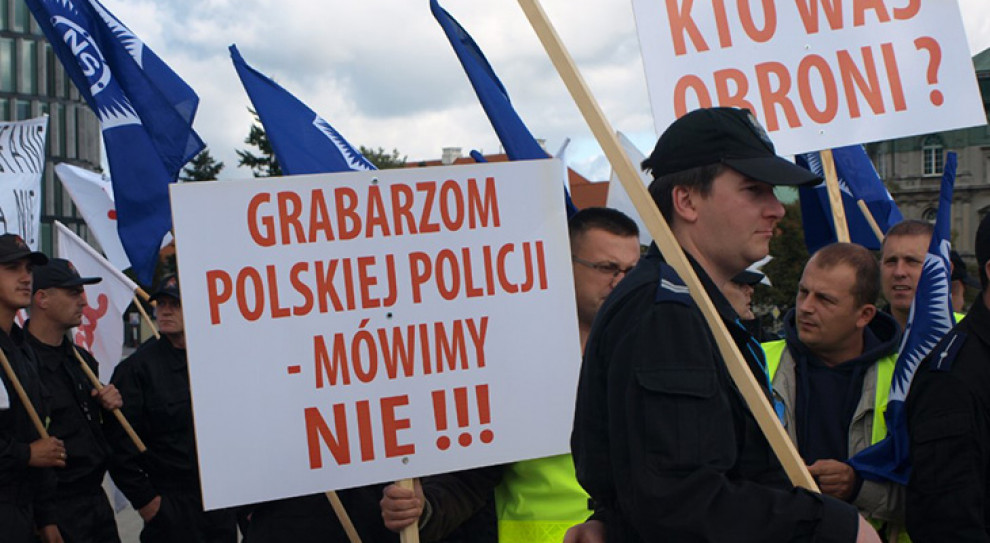 Służby mundurowe strajkują (fot.nszzp.wroclaw.pl) Strajk: Porozumienia brak. Służby mundurowe zaostrzają protest