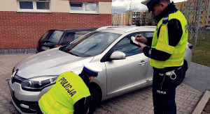 W lipcu ubiegłego roku policjanci wystawili kierującym ponad 564 tys. mandatów i ponad 22,5 tys. pouczeń. (fot. www.lubuska.policja.gov.pl) W lipcu policjanci wystawili o prawie pół miliona mniej mandatów. To efekt protestu mundurowych?