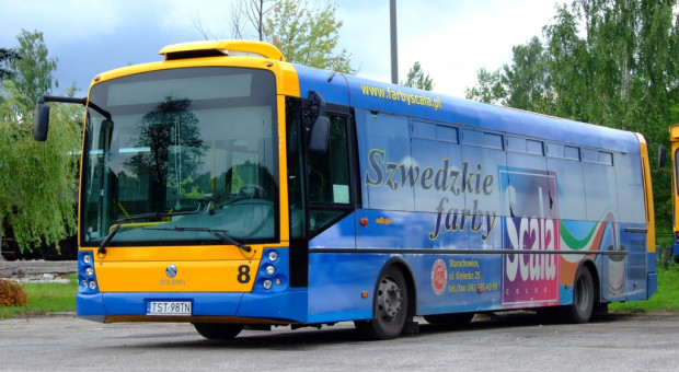 Od ósmego sierpnia autobusy komunikacji miejskiej w Starachowicach kursowały według rozkładów sobotnich. (fot. starachowice.eu) Nowe warunki płacowe dla kierowców MZK w Starachowicach. Autobusy zaczęły kursować normalnie