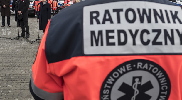 Jeśli zabraknie ratowników, to "w praktyce będzie wyglądało to tak, że będą delegowani przez wojewodę do pracy" - powiedział minister zdrowia (fot. Kancelaria Premiera) Kryzys w pogotowiu. "Angażujemy ratowników ze straży pożarnej"