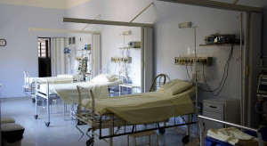 W czerwcu 2017 r. zobowiązania wymagalne wynosiły 141 mln zł, a w czerwcu 2018 r. są na poziomie 21 mln zł i zostaną spłacone w ciągu miesiąca (fot. pixabay.com) Zarząd województwa podkarpackiego: Żądania personelu są wygórowane