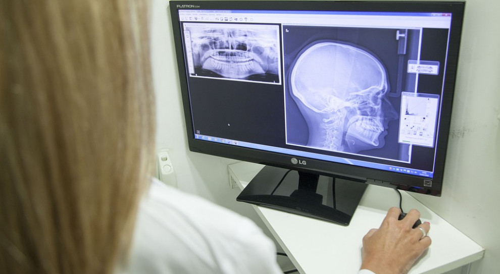 Wiceminister zdrowia Józefa Szczurek-Żelazko, przedstawiając projekt, przypominała, że ustawa o sposobie ustalania najniższego wynagrodzenia zasadniczego pracowników wykonujących zawody medyczne, zatrudnionych w podmiotach leczniczych weszła w życie w ubiegłym roku (fot. pixabay.com) Związki nie zostawiają suchej nitki na projekcie minimalnych wynagrodzeń pracowników medycznych