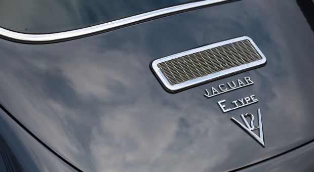 Rzecznik koncernu zaznaczył, że podejmowane działania mają zapobiec redukcji zatrudnienia. (fot. pixabay.com) Jaguar Land Rover ograniczy produkcję i skróci tydzień pracy