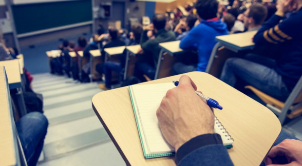 Stworzenie platformy dla nauk humanistycznych i społecznych, która usprawni komunikację między badaczami - to cel projektu TRIPLE (fot. Shutterstock) Ponad 6 milionów euro na powstanie platformy komunikacji między badaczami