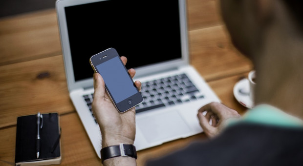 Telefonicznie lub mailowo - pracodawca sam będzie mógł poinformować pracownika o zbliżającej się kontroli ZUS Pracodawca będzie mógł powiadomić pracownika o kontroli ZUS