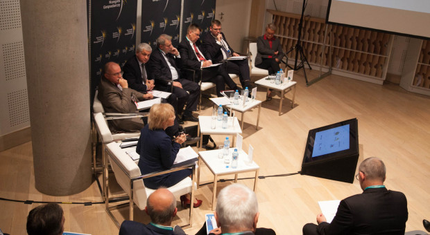 Uczestnicy panelu "Rola Dialogu Społecznego w kształtowaniu rzeczywistości społeczno-gospodarczej województw Polski Wschodniej" (fot. PTWP) Będzie wyższy próg reprezentatywności w Radzie Dialogu Społecznego?