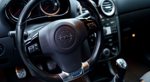 Zatrudnienie w gliwickiej fabryce jest ograniczane od wielu miesięcy. W lutym tego roku zakład zlikwidował trzecią zmianę (fot. pixabay.com) Opel Manufacturing Poland zmniejszy zatrudnienie o kolejne 170 osób