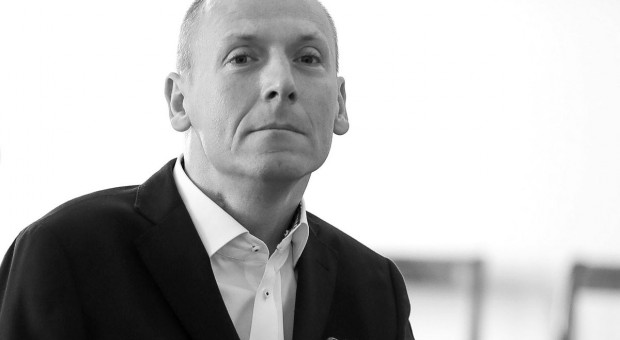 Piotr Pawłowski (ur. 1966 r.) mieszkał i pracował w Warszawie. (fot. Krzysztof Sitkowski/KPRM) Zmarł prezes Fundacji Integracja Piotr Pawłowski