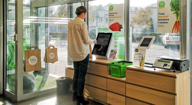 Bio Family w Poznaniu jest pierwszym supermarketem testującym zaawansowane rozwiązanie technologiczne Fot. materiały prasowe Założyciel Biedronki wdraża koncept bezobsługowego sklepu