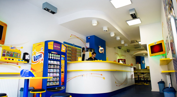 W ramach programu przyznawane jest roczne stypendium, wynoszące 1250 zł brutto miesięcznie (fot. mat. pras.) Fundacja LOTTO chce nagrodzić stu wyróżniających się studentów