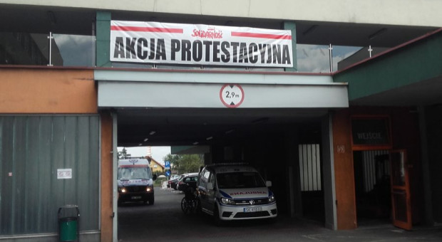 W ocenie związkowców "wyczerpany został etap rokowań i mediacji" prowadzonych w ramach sporu zbiorowego (fot.solidarnosckatowice.pl) Związkowcy zapowiadają strajk w szpitalu w Rybniku