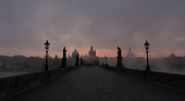 Wedle informacji Czeskiej Izby Gospodarczej czeska ekonomia potrzebuje 440 tysięcy pracowników. (fot. Praga, pixabay.com) Czesi podwoją swoje roczne normy przyjmowania Ukraińców