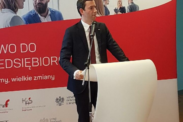 Wiceminister przedsiębiorczości i technologii Marcin Ociepa (fot.twitter)