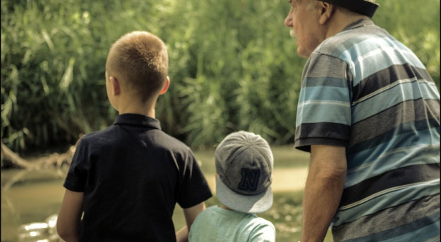 W przypadku śmierci osoby oszczędzającej na rachunku IKE lub IKZE zgromadzone pieniądze są dziedziczone tak samo jak pieniądze na koncie bankowym (fot. pixabay.com) Dziedziczenie pieniędzy na emeryturę zwolnione z podatku od spadków