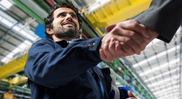 Zakład SumiRiko Automotive Hose Poland w Sosnowcu chce zwiększyć zatrudnienie do 350 osób (Fot. Shutterstock.com) Zakład SumiRiko ma zatrudniać 350 osób
