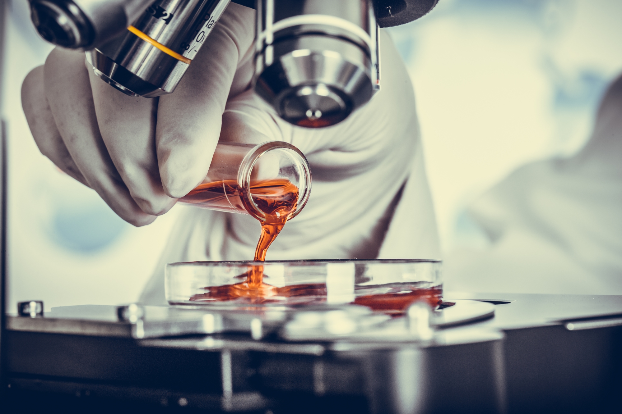 Biotechnologia uważana jest za przyszłość medycyny (fot. Shutterstock)