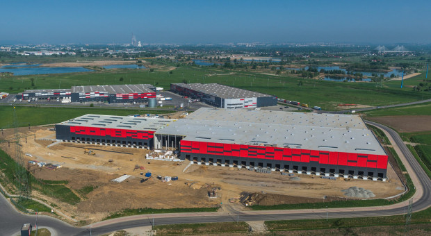 Park logistyczny w Krakowie, również należący do firmy 7R (fot. www.7rlogistic.pl) Pod Kielcami powstanie centrum magazynowe. Zatrudnienie znajdzie nawet 300 osób