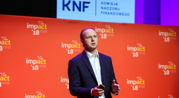 Marek Chrzanowski nie pełni już funkcji Przewodniczącego KNF (fot. KNF) Chrzanowski odchodzi z KNF, ale z otrzymywania pensji nie rezygnuje