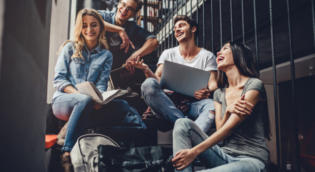 Związkowcy przygotowali propozycje, które mają uczynić rynek pracy bardziej przyjaznym młodym osobom (fot. Shutterstock.com) Solidarność chce zmian. Pracodawcy zapłacą składki za studentów?