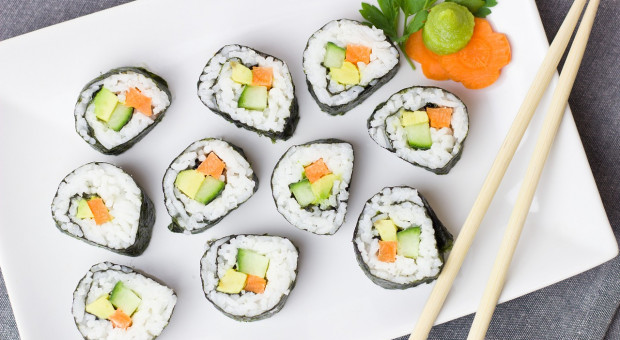 Przedsiębiorstwo obecne jest na rynku od 2015 roku, zatrudnia 150 osób. (Fot. ilustracyjne/Pixabay) Sushi z podpoznańskiego Robakowa podbija Europę