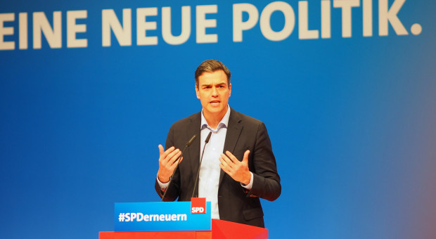 Pedro Sánchez objął urzad premiera Hiszpanii od czerwca 2018 r. (fot. SPD Schleswig-Holstein/flickr.com/CC BY 2.0) Hiszpania podnosi płacę minimalną o 22 proc.