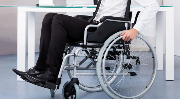 Obecnie w PP osoby z niepełnosprawnościami pracują na około 1450 etatach (fot.shutterstock.com) Poczta Polska w trzy lata zatrudniła 600 niepełnosprawnych. Planuje kolejne rekrutacje