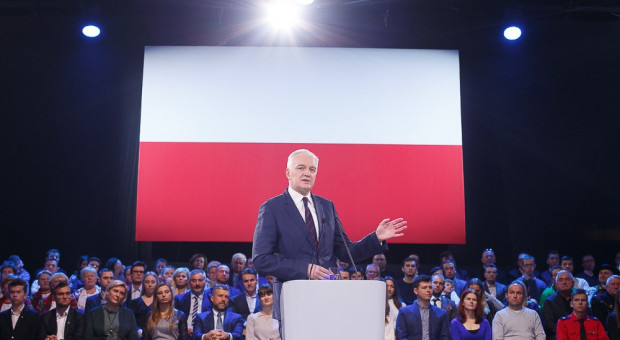 Wicepremier Jarosław Gowin, który jest koordynatorem reformy szkolnictwa wyższego. Firmował Konstytucję dla Nauki. (fot. KPRP/domena publiczna) "Żółta kartka dla Gowina," czyli protest przeciw Konstytucji dla Nauki