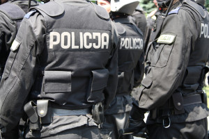 Policjanci mają dość długich dojazdów do pracy