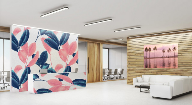 Kolor Living Coral przynosi ukojenie i przywraca pogodę ducha. (fot. mat. pras.) Living Coral receptą na zimowy spadek formy w biurze