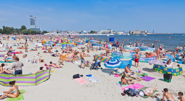 Polskie nadmorskie kurorty w 2018 roku przeżywały oblężenie. (fot.shutterstock.com) Dobre prognozy branży hotelowej na 2019 rok. Pracownicy będą potrzebni