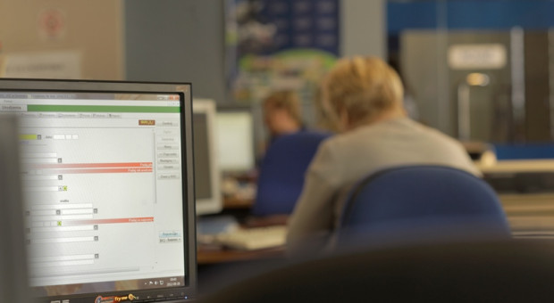 W ocenie KK "S" rząd po raz kolejny przekazał środki budżetowe na wzrost wynagrodzeń tylko nielicznym grupom zatrudnionych urzędników czy też funkcjonariuszy. (fot. PTWP) NSZZ "Solidarność" domaga się podwyżek w budżetówce